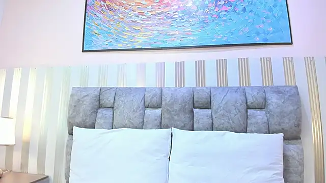 nova lane online show from November 2025 07:51:02 PM