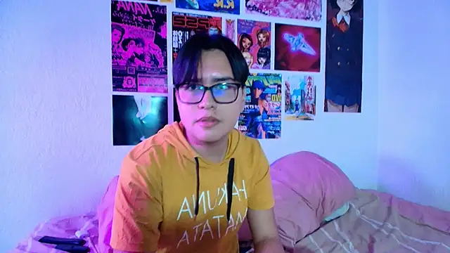 Snapshot of shinji-18 chatting on February 2025 12:43:01 AM shinji-18 online show from February 2025 12:43:01 AM