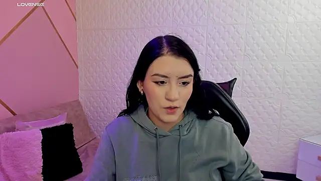 Violetaa diazz online show from October 2025 09:16:01 PM