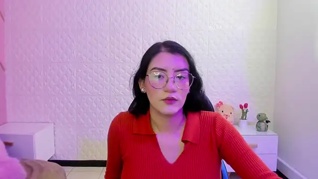 Snapshot of Violetaa_diazz chatting on May 2026 09:21:01 PM Violetaa diazz online show from May 2026 09:21:01 PM