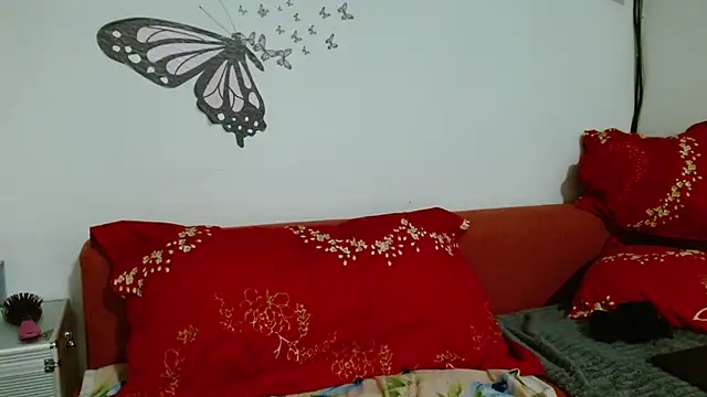 LadyHellene online show from November 2025 06:29:01 PM