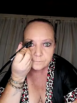 Kimmyb777 online show from April 2026 04:57:02 PM