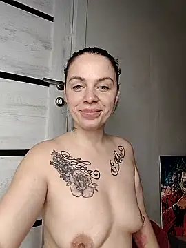 Lola Hale online show from March 2025 05:58:01 PM