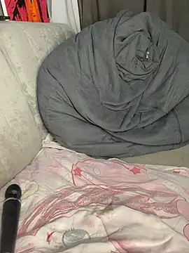 Lola Hale online show from March 2026 06:08:01 PM