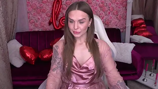 KiraGrayy online show from February 2026 01:51:02 PM