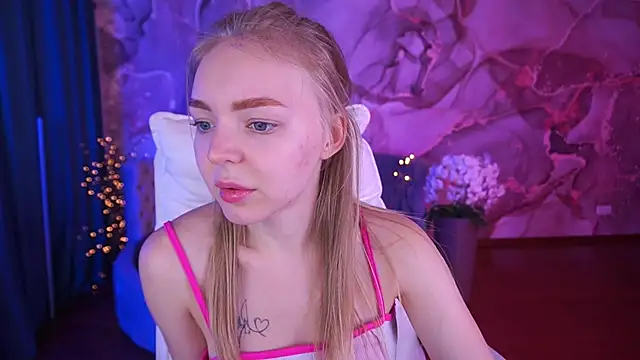 EmilySunshineS online show from September 2025 01:10:01 PM