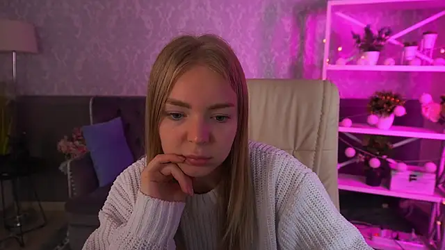 EmilySunshineS online show from October 2025 05:40:01 AM