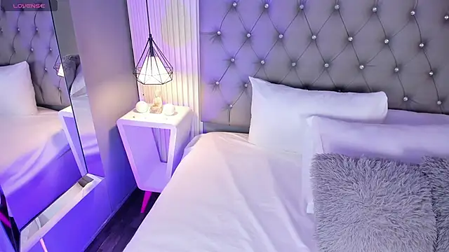 VioletthaRous online show from February 2026 10:39:01 PM