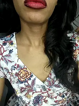 glam goddess online show from January 2025 02:25:01 AM