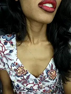 glam goddess online show from January 2025 10:37:02 PM