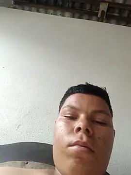 putoso031 online show from December 2025 01:29:01 PM