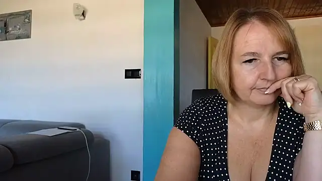 Snapshot of Sandcoq chatting on July 2026 09:06:02 AM Sandcoq online show from July 2026 09:06:02 AM