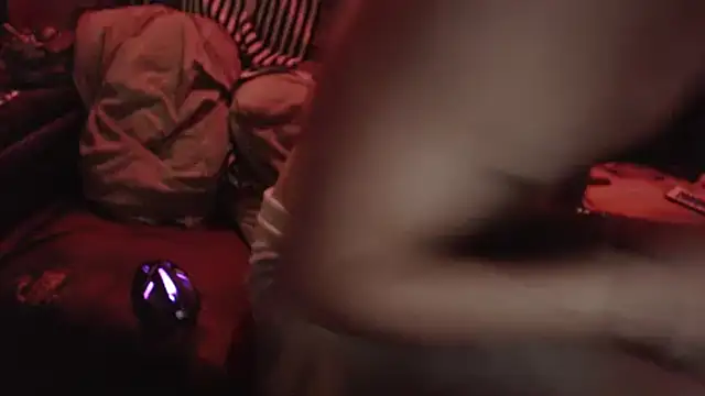 Snapshot of roystonee01 chatting on May 2026 11:56:01 PM roystonee01 online show from May 2026 11:56:01 PM