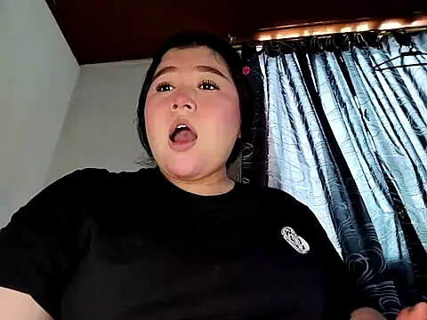 Snapshot of sharyl_24 chatting on October 2025 07:37:01 PM sharyl 24 online show from October 2025 07:37:01 PM