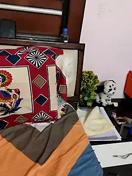 Snapshot of santurmom chatting on February 2025 09:04:02 PM santurmom online show from February 2025 09:04:02 PM