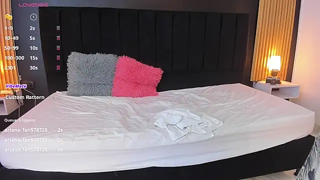 sweetsofia18 online show from January 2025 10:23:02 AM