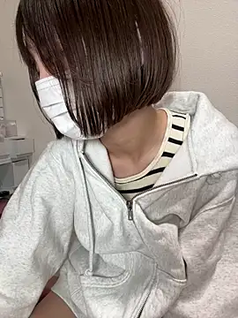 Snapshot of -x_MIU_x chatting on January 2025 10:06:02 AM -x MIU x online show from January 2025 10:06:02 AM