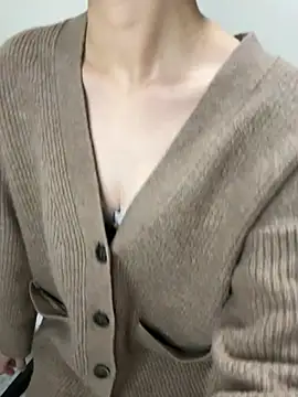 Snapshot of -x_MIU_x chatting on March 2025 10:25:02 AM -x MIU x online show from March 2025 10:25:02 AM