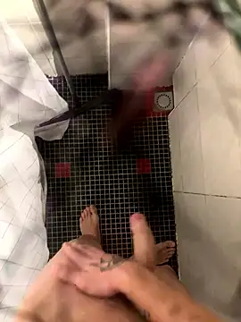 Snapshot of lescro95_ chatting on January 2026 11:24:02 AM lescro95 online show from January 2026 11:24:02 AM