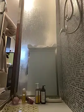 Dikkiduohottt online show from February 2025 03:47:02 PM