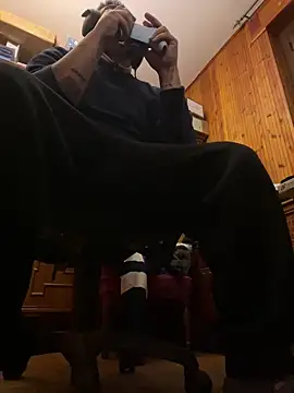 Dikkiduohottt online show from March 2025 10:31:02 PM