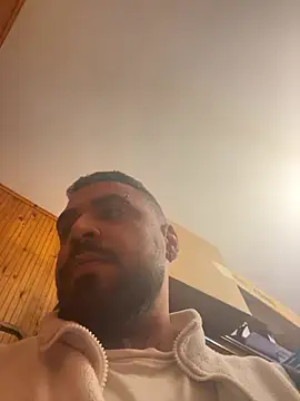 Dikkiduohottt online show from March 2025 11:36:02 PM