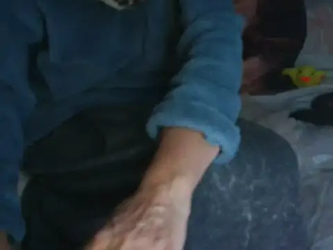 VeneRed online show from November 2025 07:03:01 PM