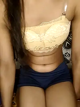 Snapshot of Alina_fun chatting on December 2024 03:47:02 PM Alina fun online show from December 2024 03:47:02 PM