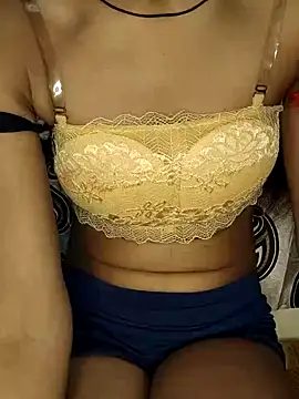 Snapshot of Alina_fun chatting on December 2024 09:50:02 AM Alina fun online show from December 2024 09:50:02 AM