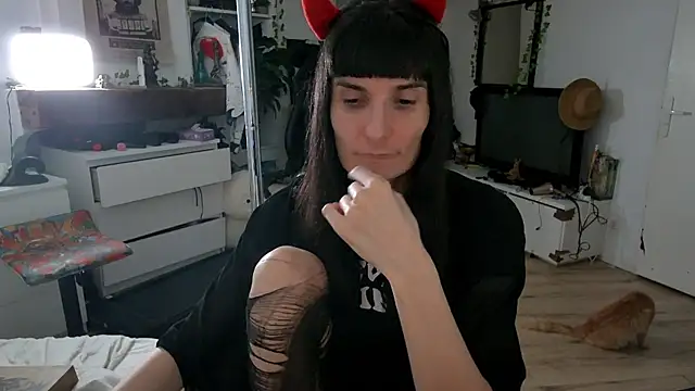 CeriseLapine online show from November 2025 07:23:02 PM