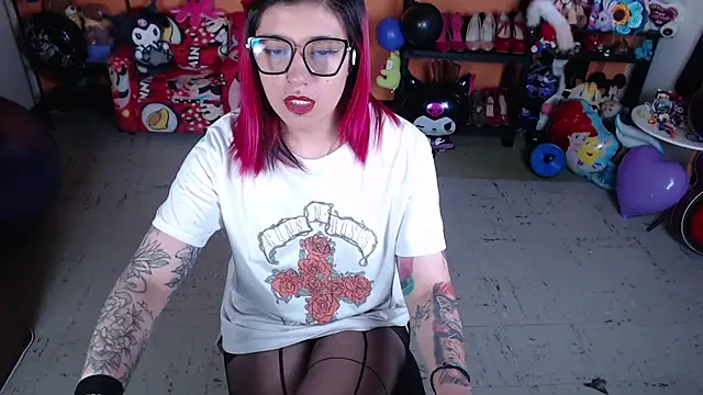 MissMiia2 online show from September 2025 03:46:01 PM