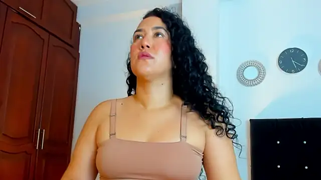 kathyajhonss online show from April 2026 10:21:02 PM