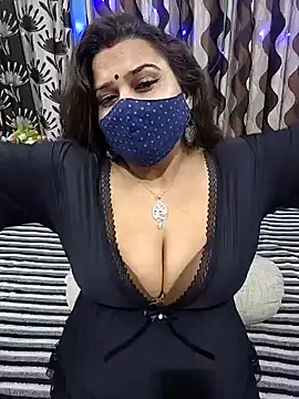 Snapshot of AzadPanchi2024 chatting on January 2025 09:10:02 AM AzadPanchi2024 online show from January 2025 09:10:02 AM