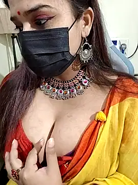 Snapshot of AzadPanchi2024 chatting on October 2025 10:40:02 AM AzadPanchi2024 online show from October 2025 10:40:02 AM