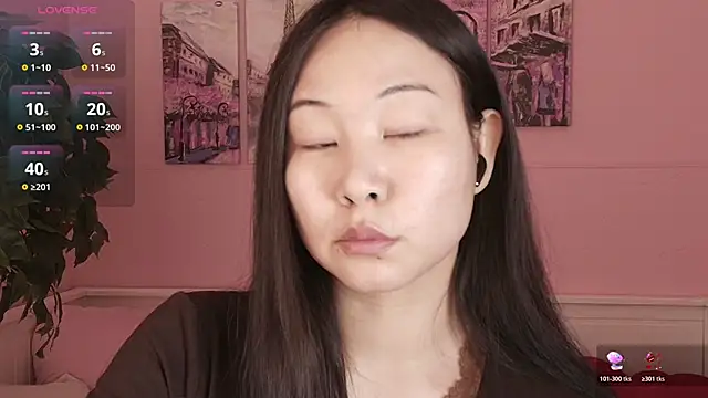 Snapshot of Inari_Okami_ chatting on May 2026 10:23:01 AM Inari Okami online show from May 2026 10:23:01 AM