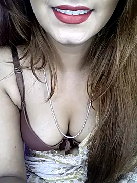 Snapshot of Diamond_queeen chatting on October 2025 09:02:01 PM Diamond queeen online show from October 2025 09:02:01 PM