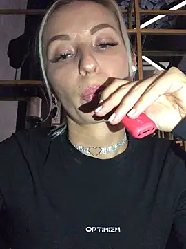 Diamond Bunny  online show from December 2024 06:17:02 PM