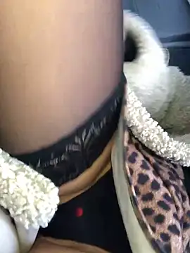 Diamond Bunny  online show from January 2025 10:29:02 AM