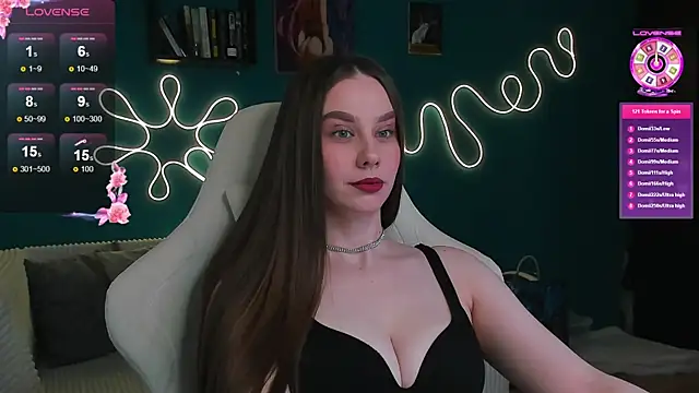 katie taylorr online show from May 2026 11:32:02 PM