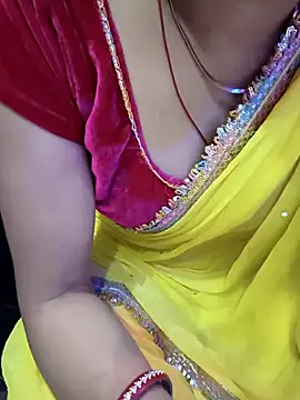 Snapshot of kaveerpooja947 chatting on May 2026 04:47:02 PM kaveerpooja947 online show from May 2026 04:47:02 PM