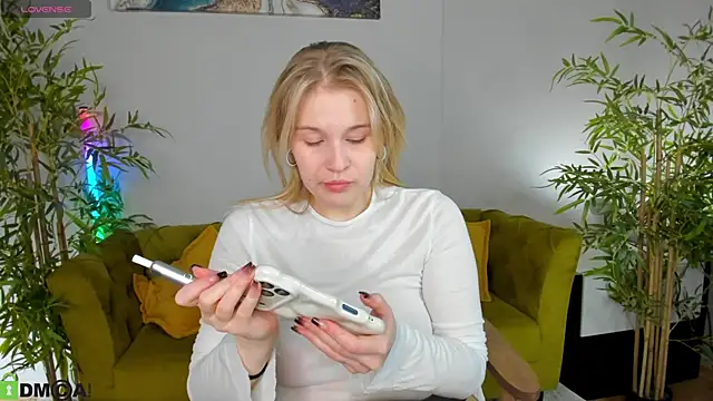 Snapshot of Colleen_Blake chatting on May 2026 05:31:02 PM Colleen Blake online show from May 2026 05:31:02 PM