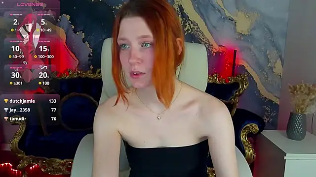 Snapshot of MagicLilu chatting on March 2025 11:42:01 PM MagicLilu online show from March 2025 11:42:01 PM