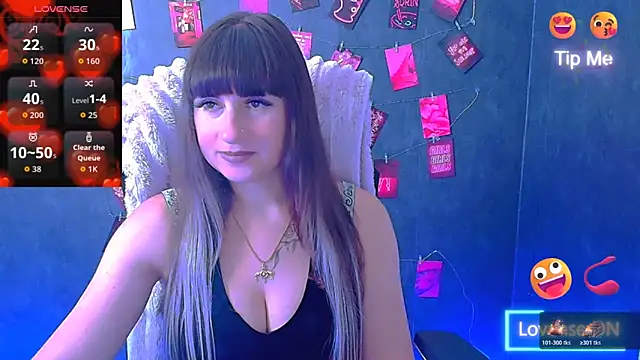 Snapshot of Violla_My chatting on June 2026 05:45:02 AM Violla My online show from June 2026 05:45:02 AM