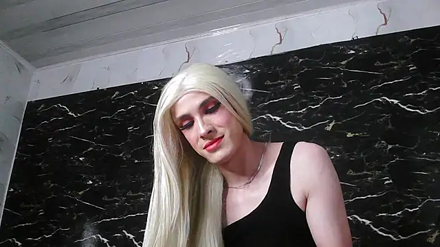 crislingery dolli online show from February 2025 04:31:01 PM