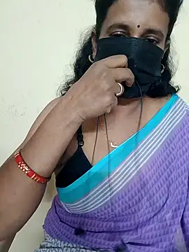 Snapshot of akshara_22 chatting on January 2025 01:27:01 PM akshara 22 online show from January 2025 01:27:01 PM