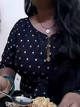 Anamika Kapoor online show from December 2024 10:39:01 PM