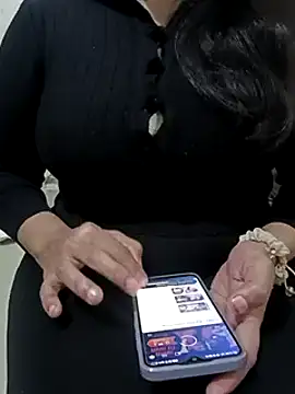 Anamika Kapoor online show from January 2025 10:24:01 PM