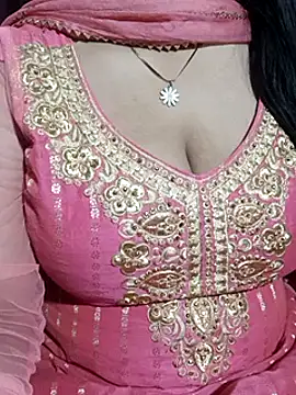 Anamika Kapoor online show from March 2025 07:28:02 PM