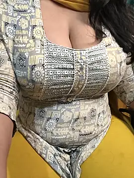 Anamika Kapoor online show from October 2025 10:08:01 PM