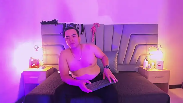 Vale n Matt online show from December 2025 03:44:02 AM